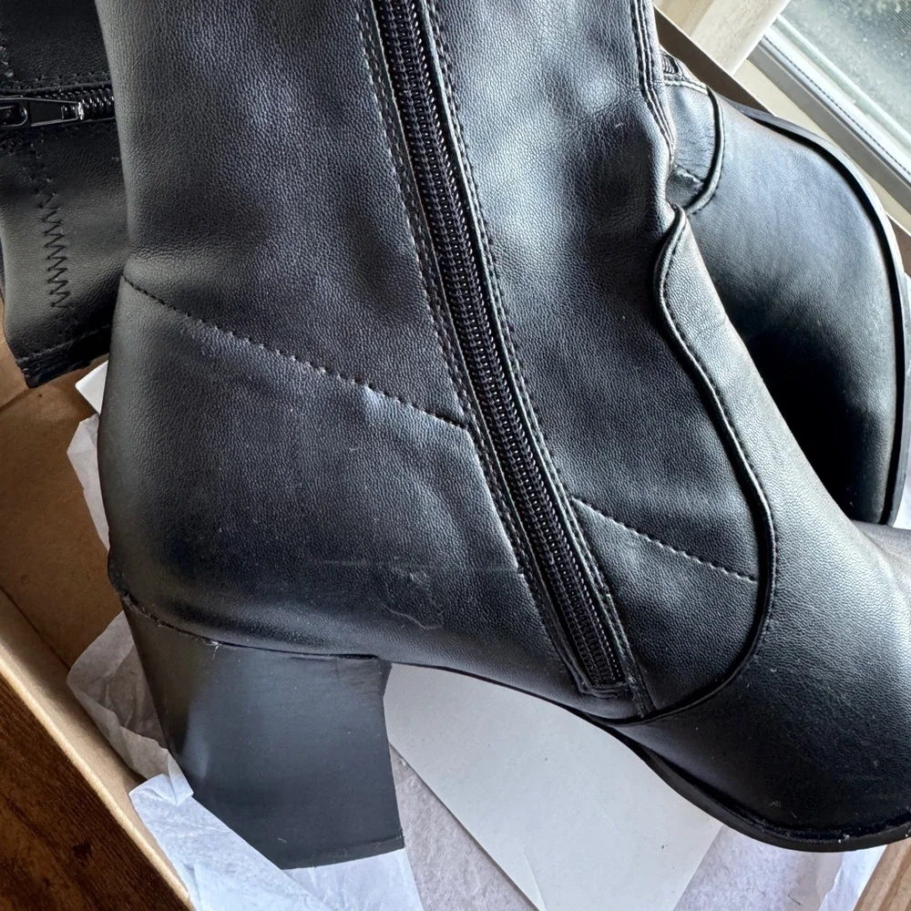 Steve Madden Carla heeled ankle boot - Picture 10 of 14